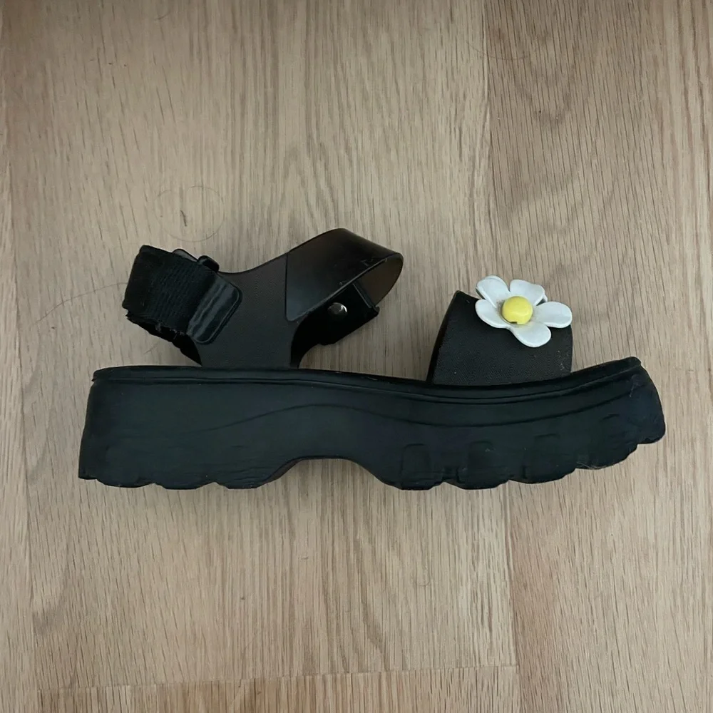 Lazy Oaf x Melissa Kick Off Sandals in Black Bloom - Picture 5 of 6